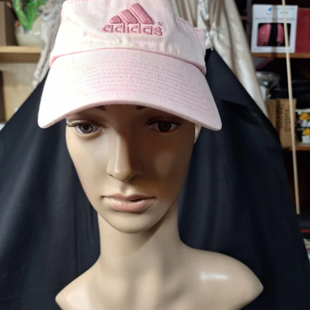 Six Ladies golf/tennis caps Wilson, 2 Adidas, Fed Cup Team, US Open, & Oakley